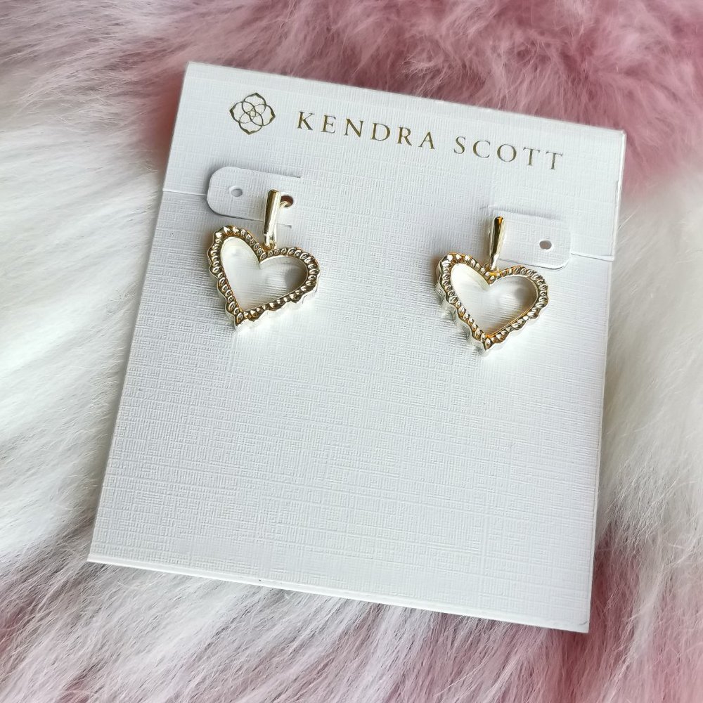 Kendra Scott Sophee Heart Drop Earrings In Gold